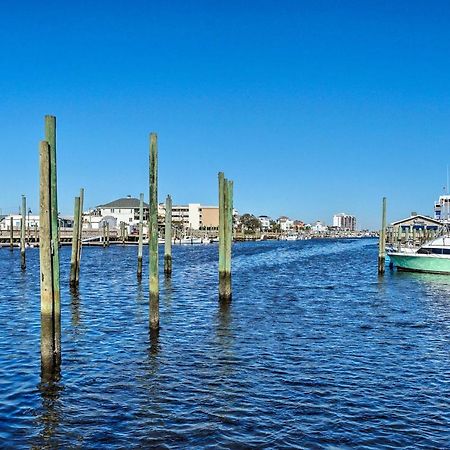 Breezy Beach Retreat With 180-Degree Ocean Views! Appartement Carolina Beach Buitenkant foto