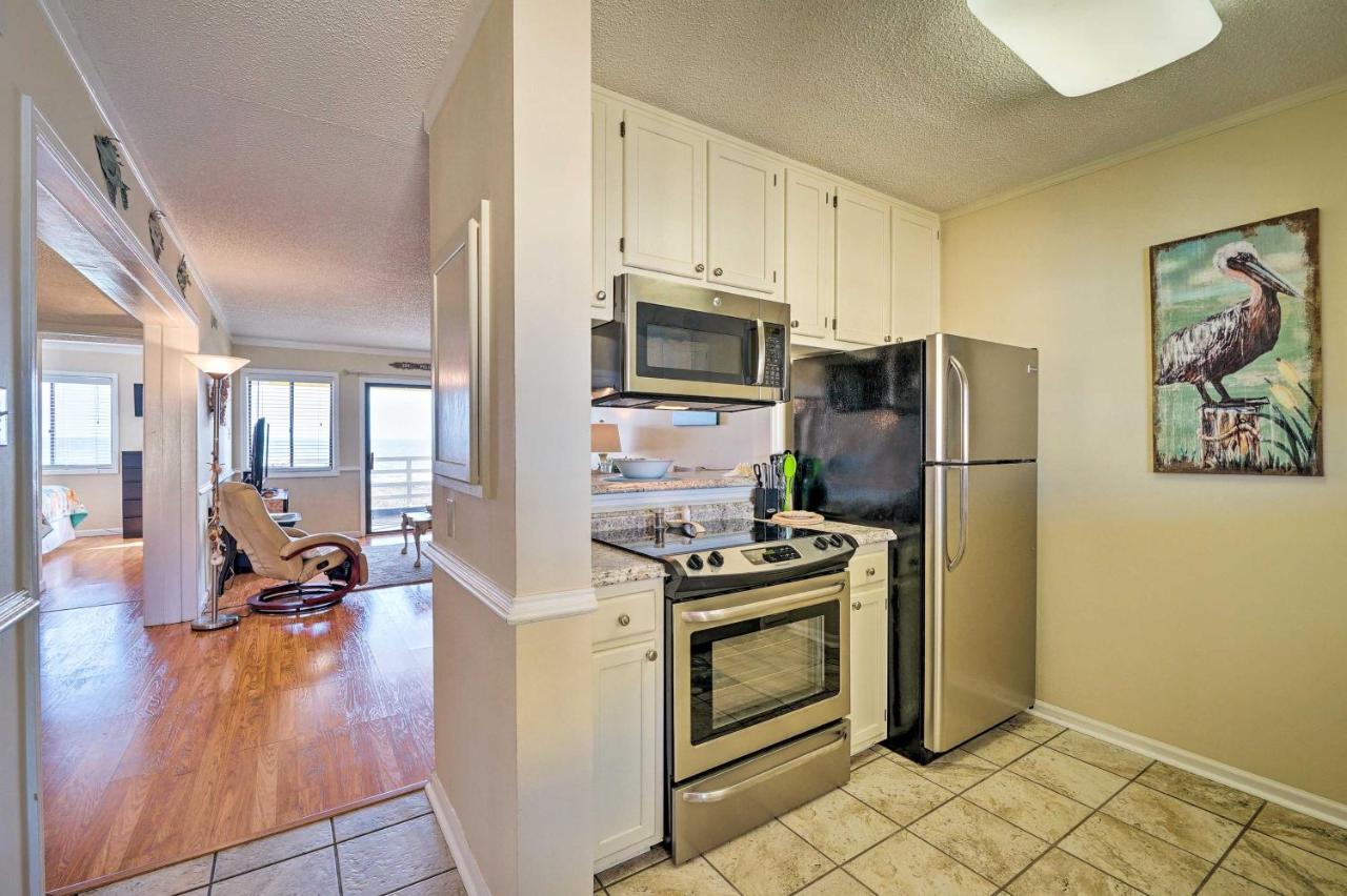 Breezy Beach Retreat With 180-Degree Ocean Views! Appartement Carolina Beach Buitenkant foto